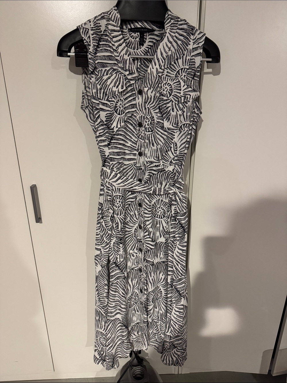 White House Black Market Black & White Printed Sleeveless Midi Dress